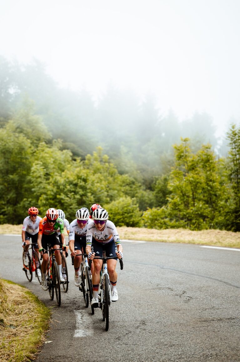 38437694-1462-49CF-B1FA-136996D67994