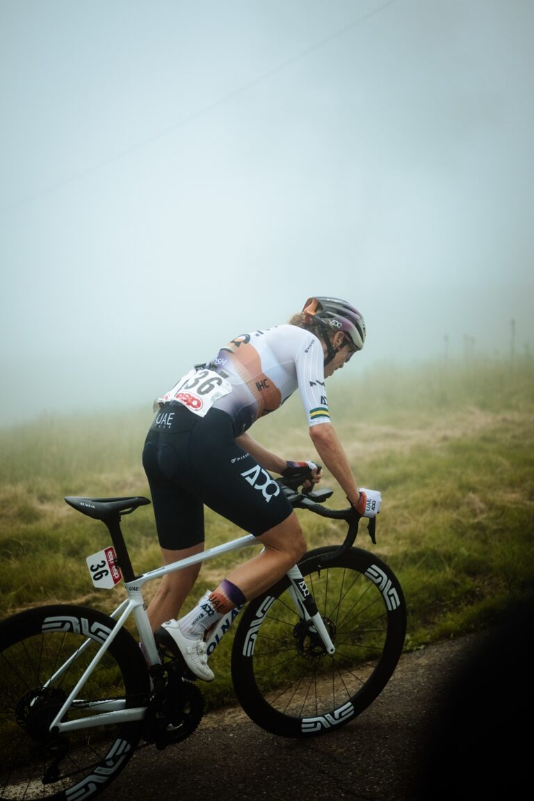 8FAD89A7-3523-4662-92B4-117383699C05