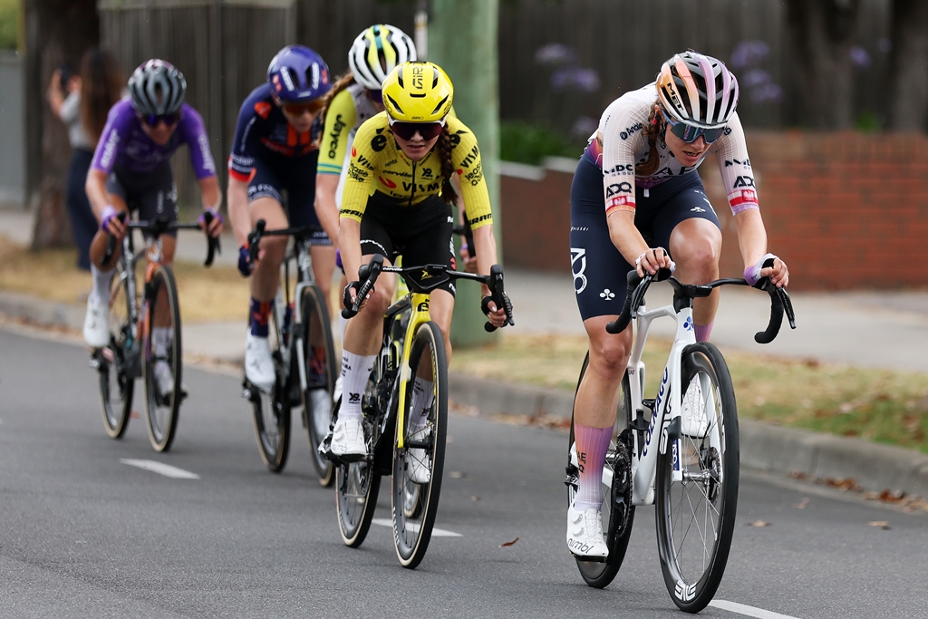 Wlodarczyk Fifth at Cadel Evans Road Race as Garcia Claims QOM Jersey