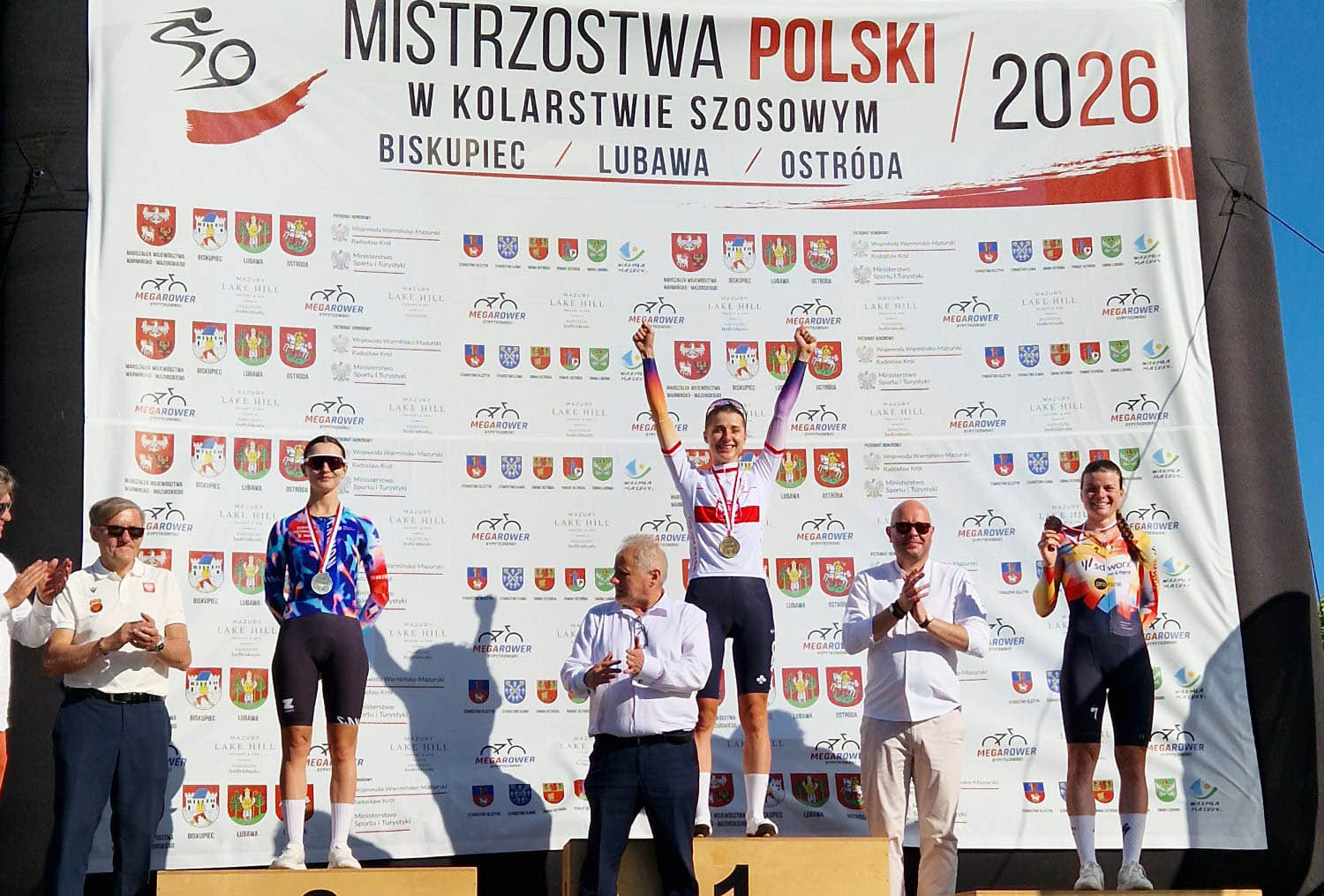 Five medals in one day as Wlodarczyk and Gillespie claim national time trial titles