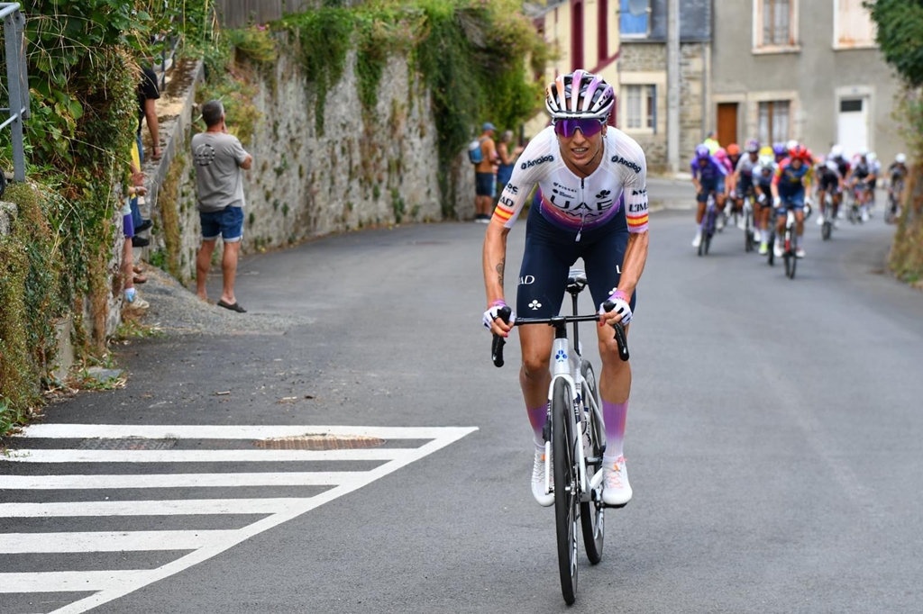 Mavi Garcia takes second place at Kreiz Breizh Elites Féminin